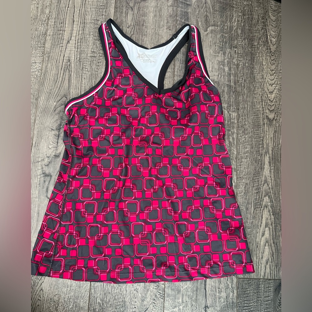 Xersion Pink Sleeveless Tank Top with Geometric Design